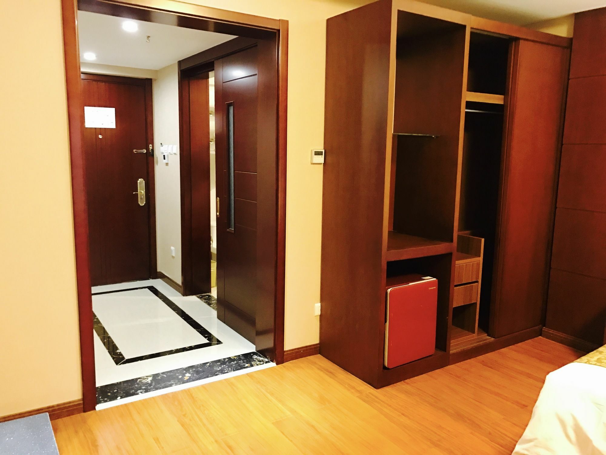 Weihai Golden Bay Holiday Hotel Экстерьер фото
